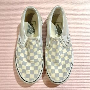 Slip-on Checkerboard Vans in Gray Dawn